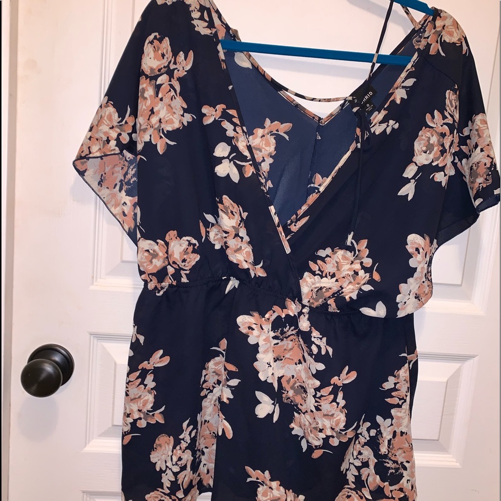 Navy floral printed blouse. Torrid size 0